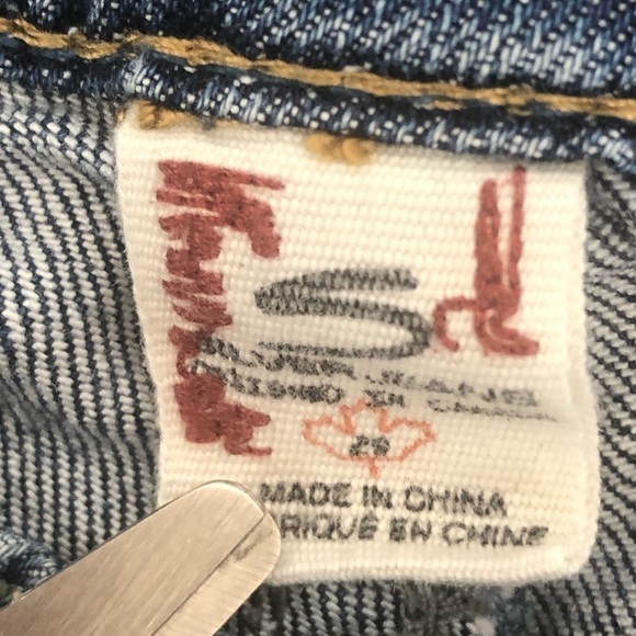 SILVER Women’s Blue Jeans Size 7/8 (29) SUKI Surplus Button Pockets Distressed - Picture 6 of 16